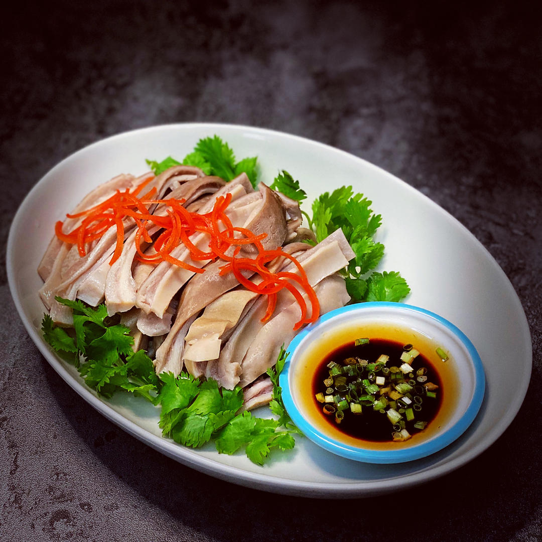 鹏妈在奔跑做的白切猪肚