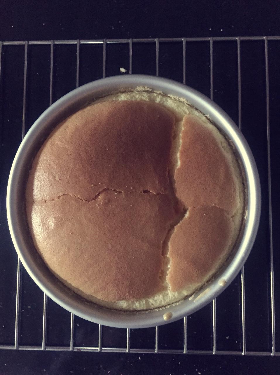 软绵绵戚风纸杯蛋糕