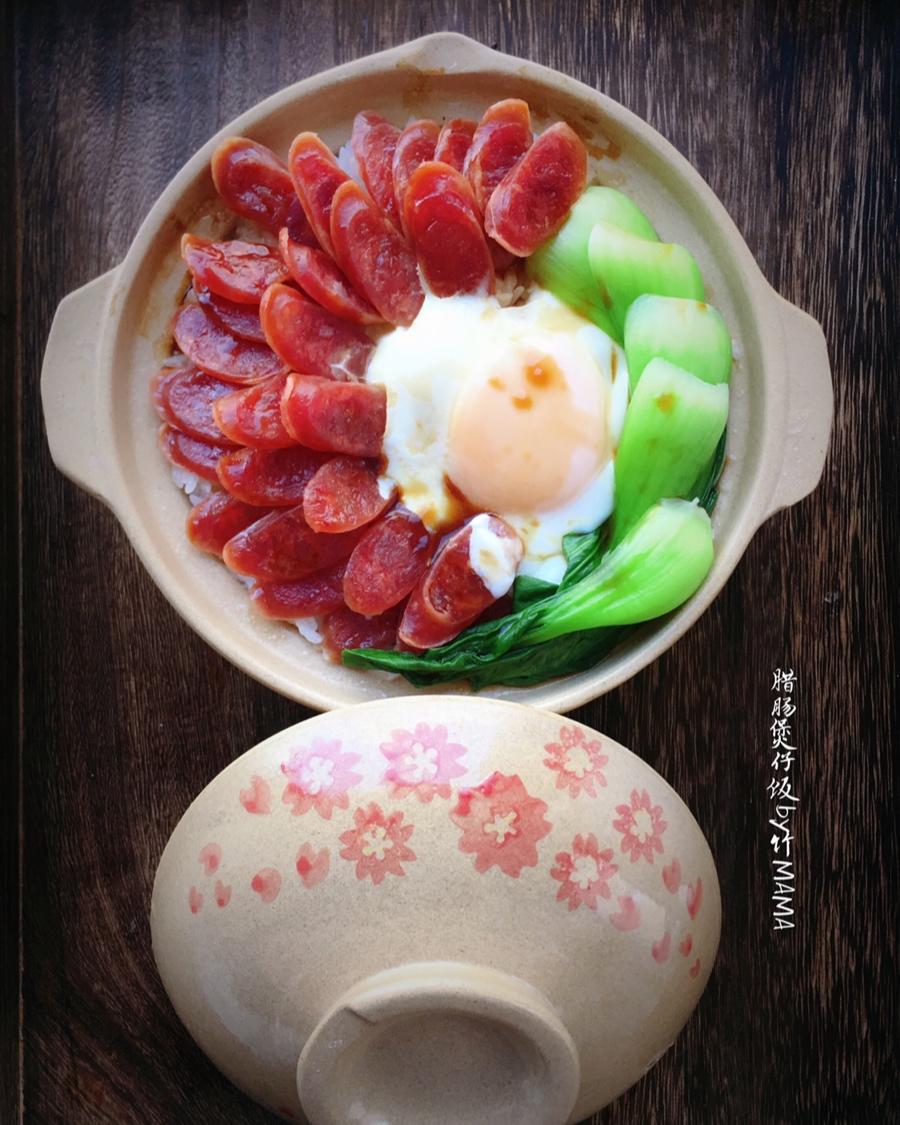 腊鸭腿腊肠煲仔饭