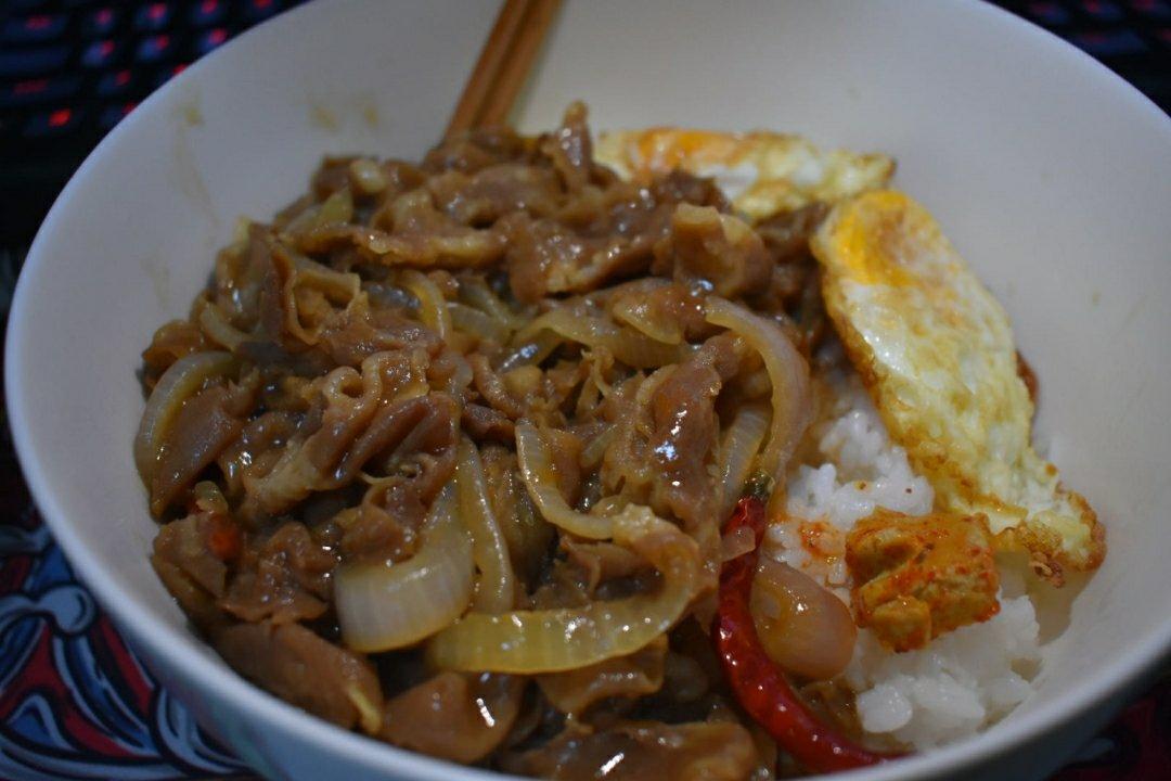 肥牛饭