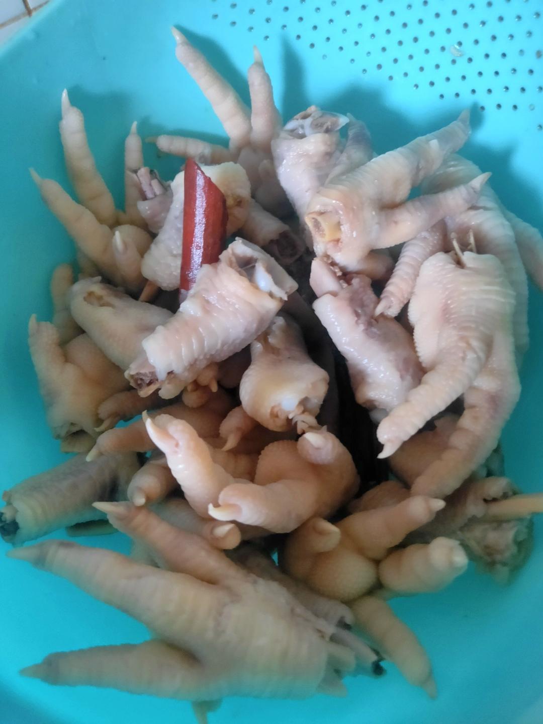 好吃到舔手指的蒜蓉鸡爪