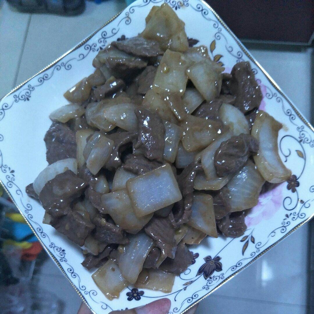洋葱炒牛肉