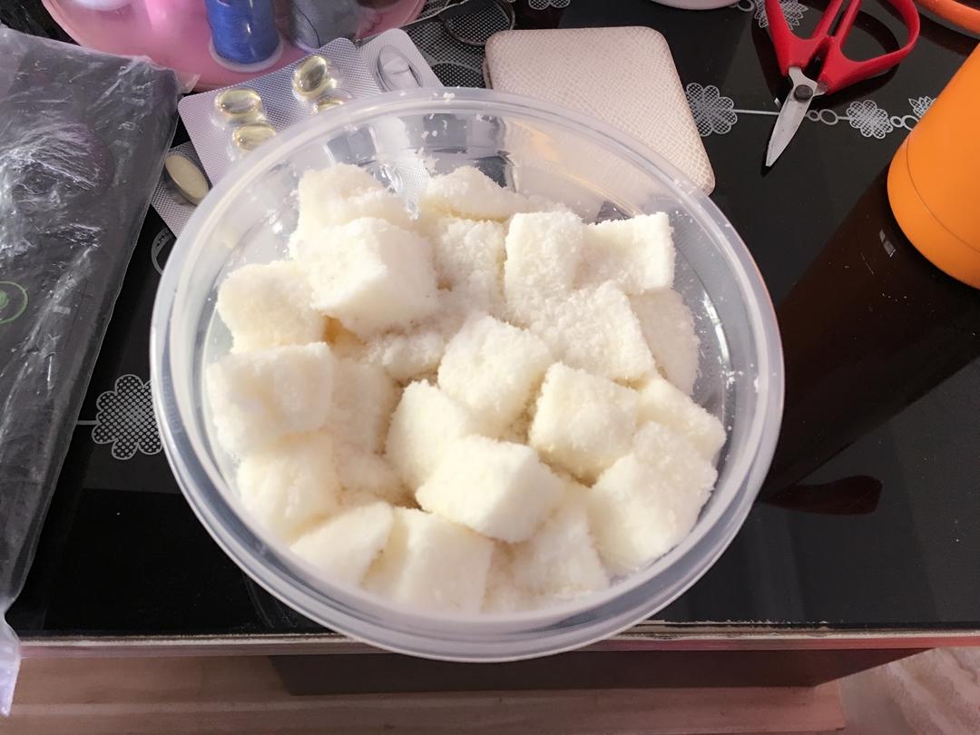 太棒啦！1个方子，做出2道口味一流的甜品！——椰奶小方&炸鲜奶