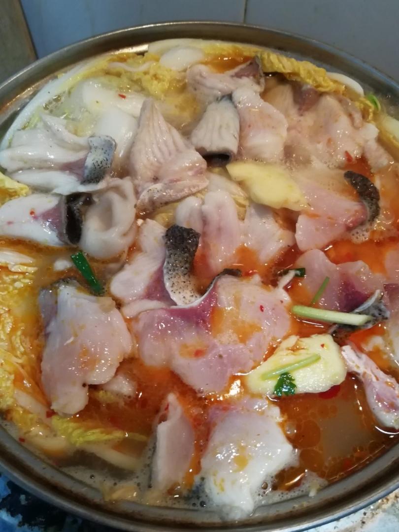 石锅鱼火锅