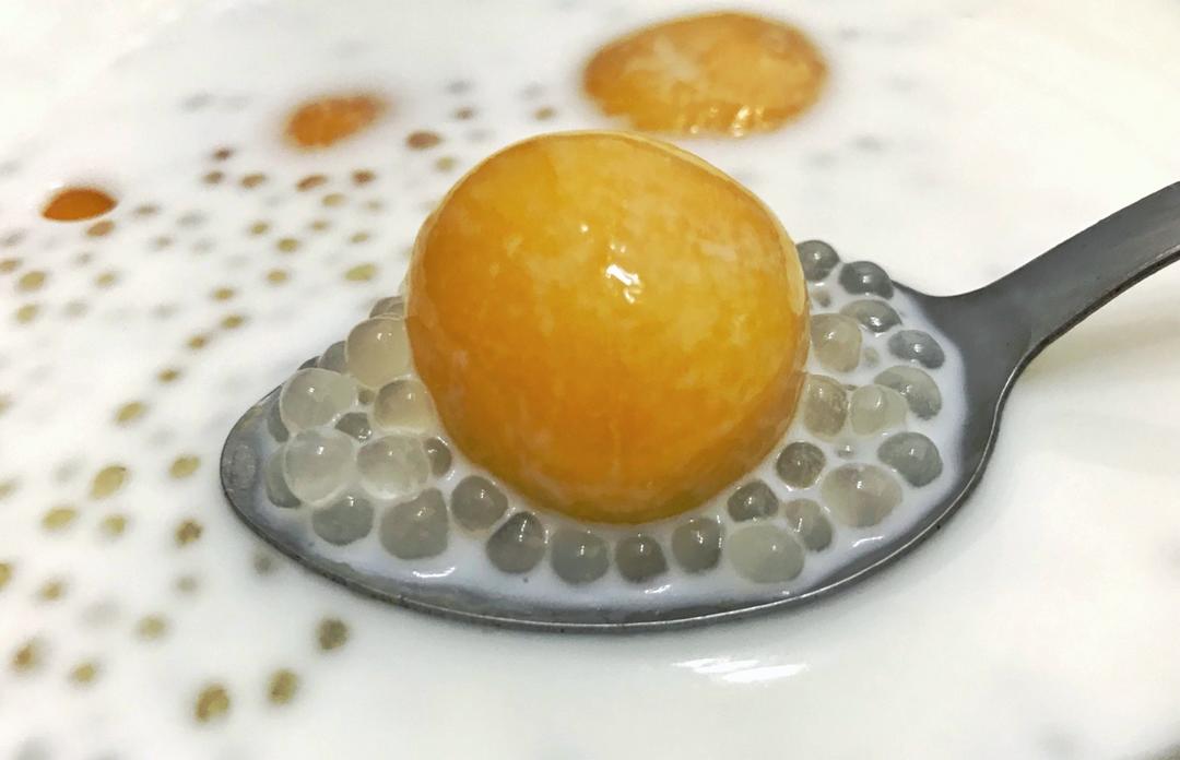 lnny木子做的椰汁西米南瓜汤圆