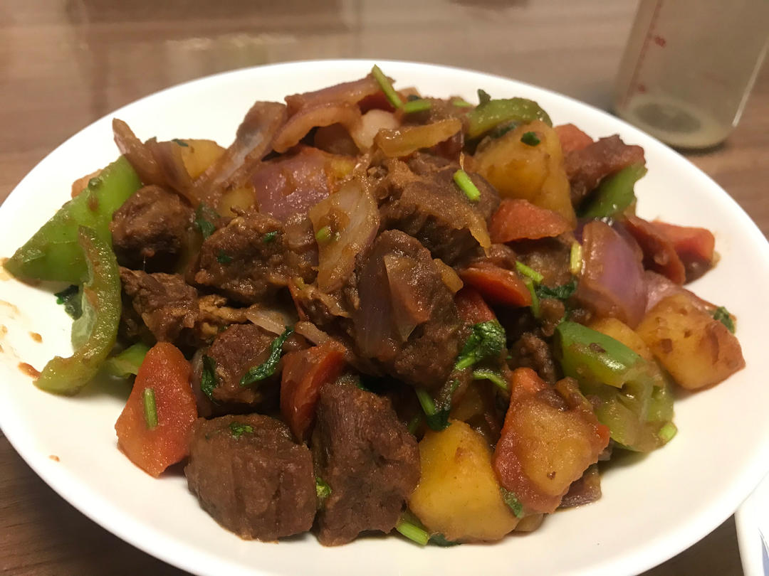 红烧牛肉土豆 （独家秘制）