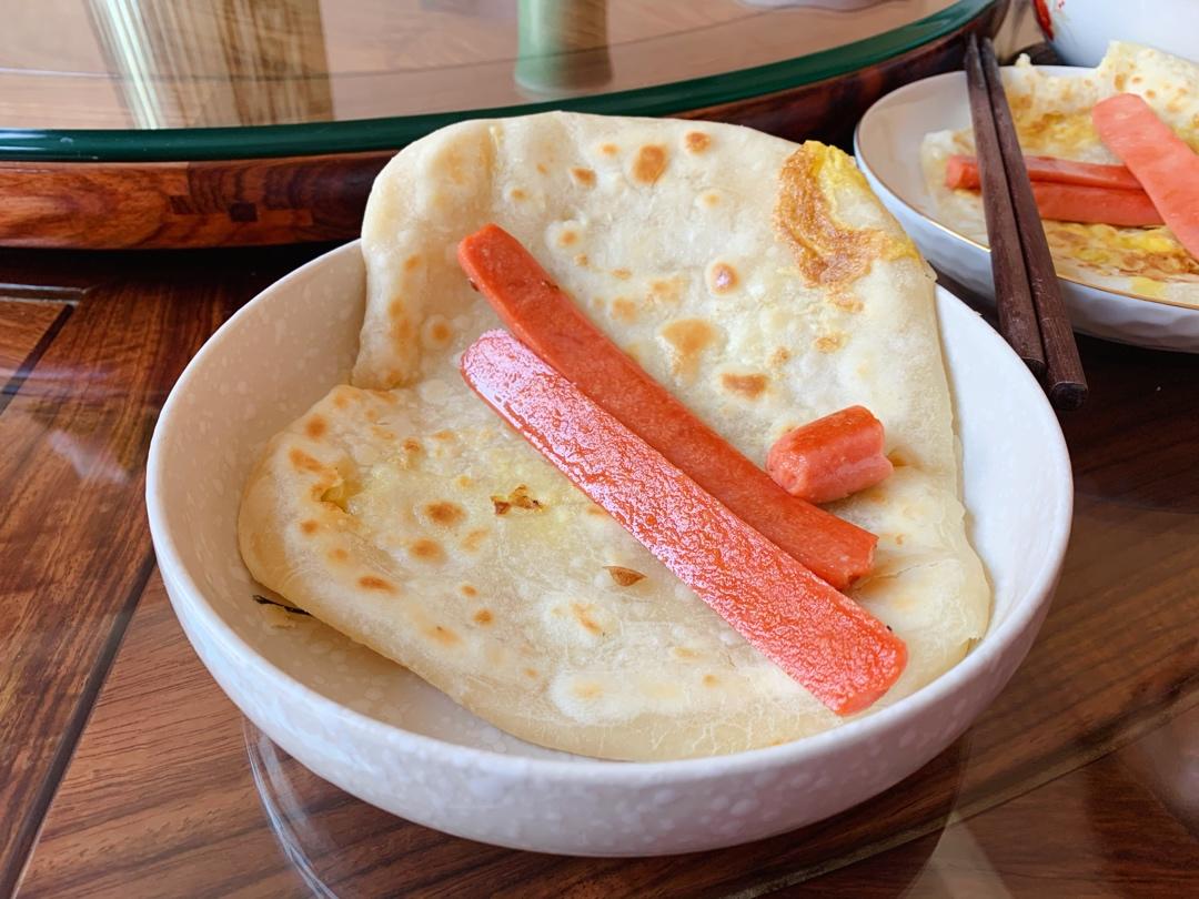 鼓大泡的鸡蛋灌饼
