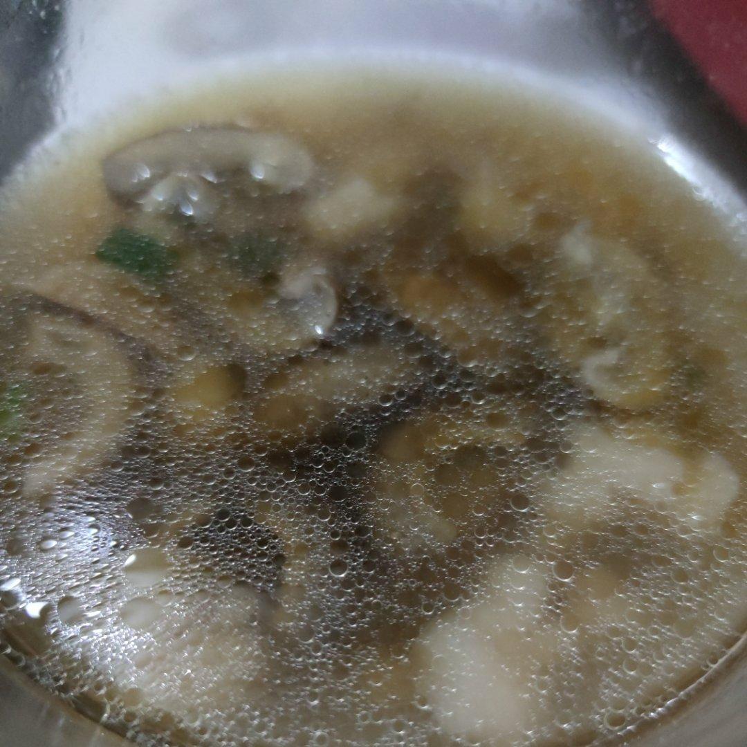 鲜得跳脚的口蘑汤