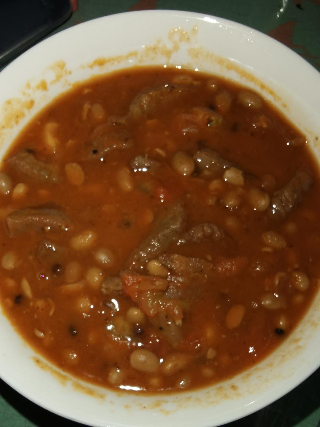 番茄黄豆炖牛腩