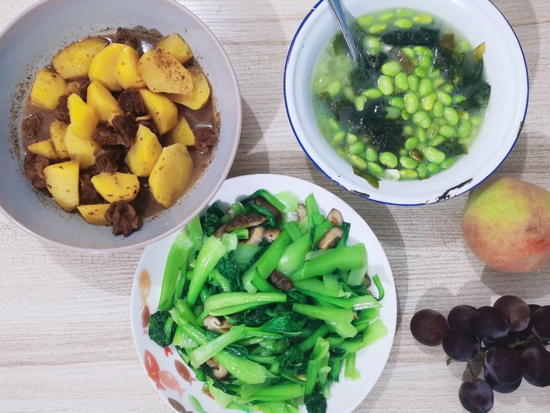 汤鲜味美·毛豆里脊肉片汤🥣