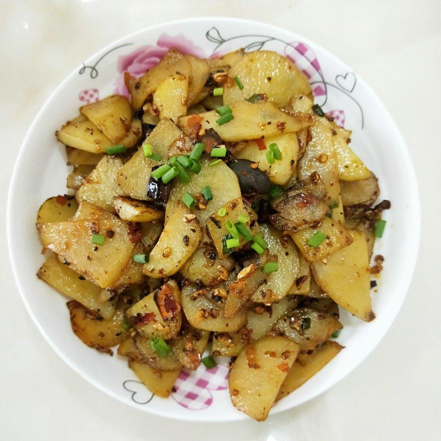 干锅土豆片