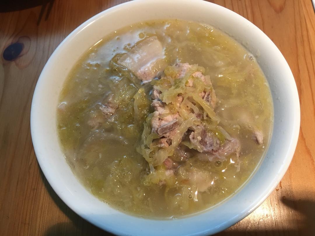 酸菜炖排骨