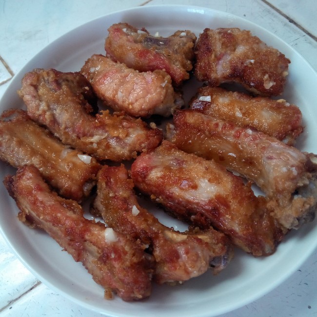 蒜香骨