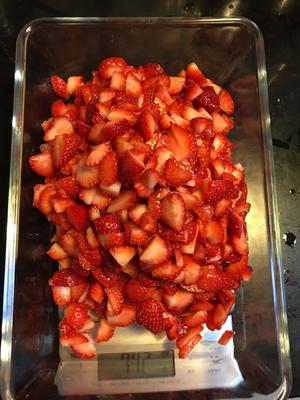 超快手的草莓果酱的做法 步骤2
