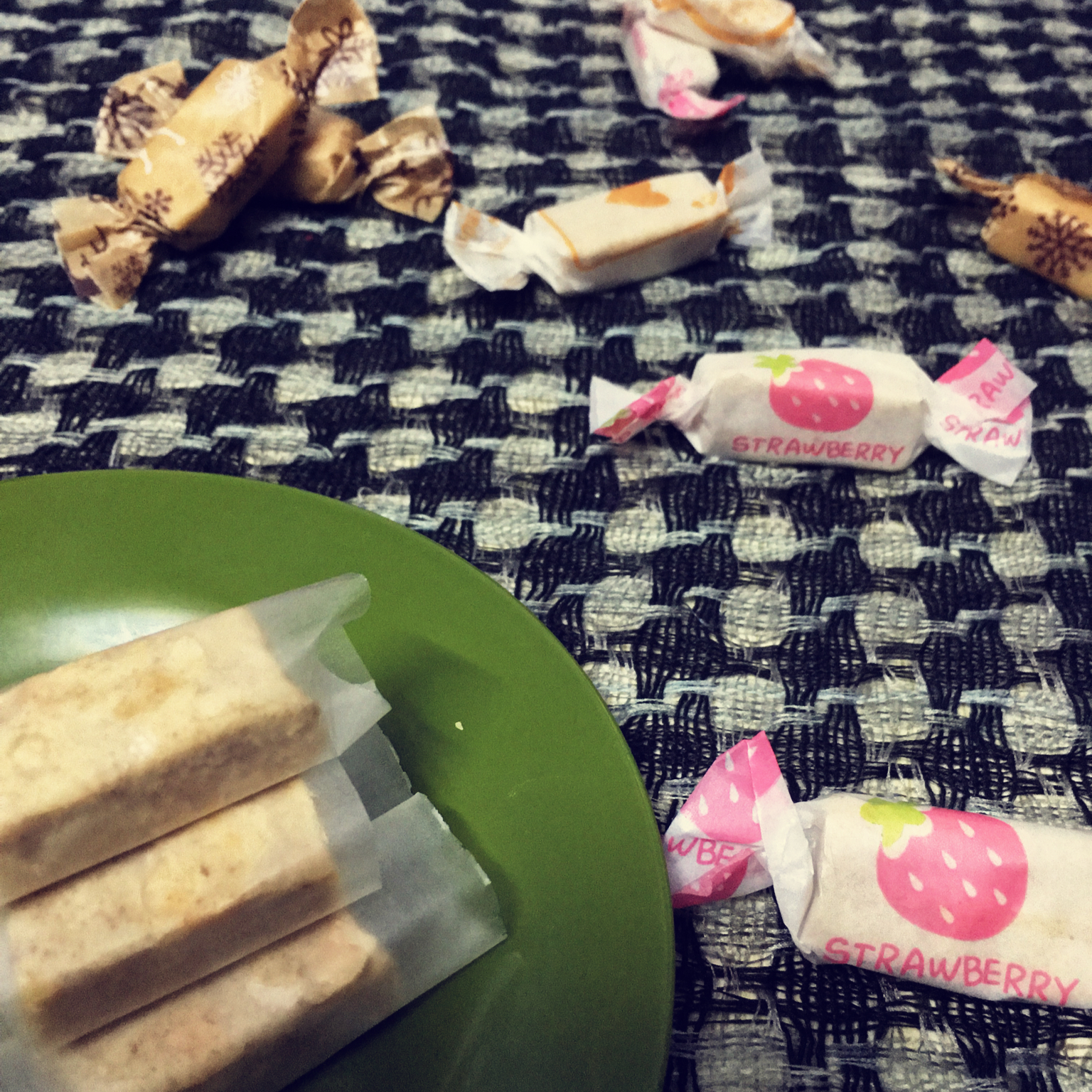 超详细TIPS—自制超美味牛轧糖（熬糖版），秒杀棉花糖版