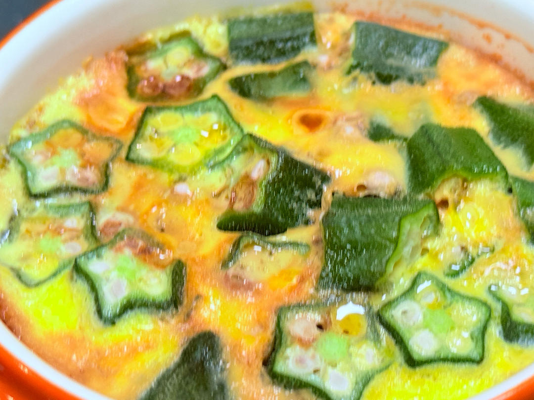 颜值控-做一朵开在碗里的花秋葵蒸水蛋