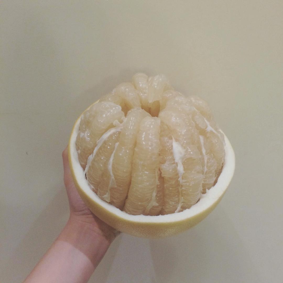 如何剥柚子称霸朋友圈？