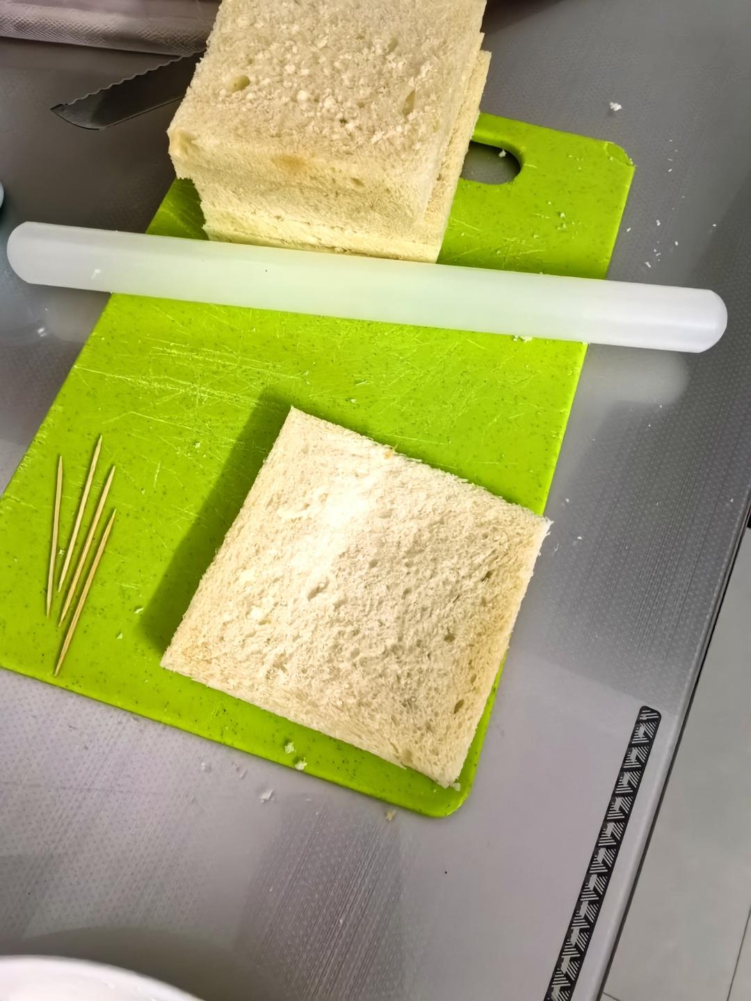 培根芝士吐司卷