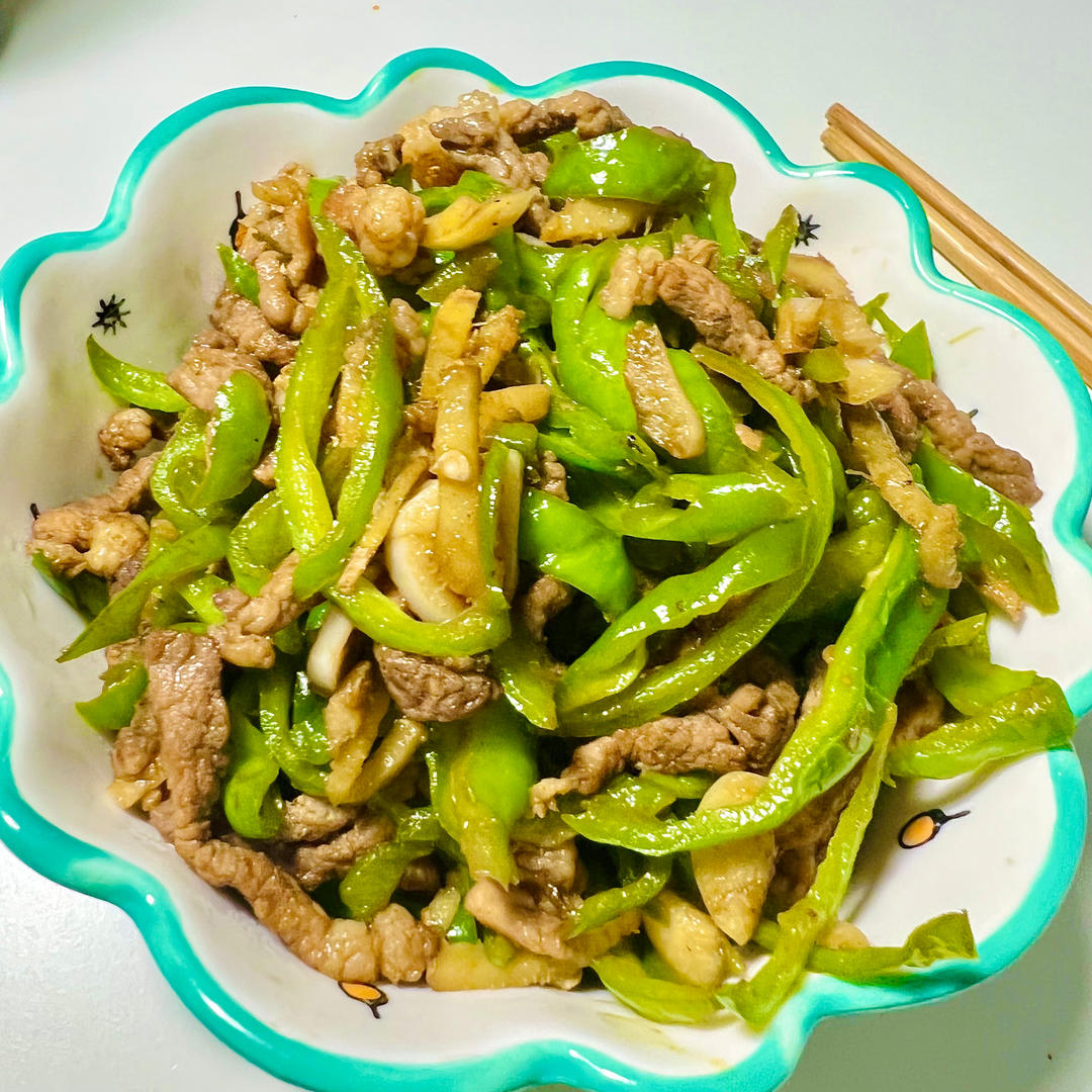 厨师长教你：“青椒肉丝”的正宗做法，色香味俱全
