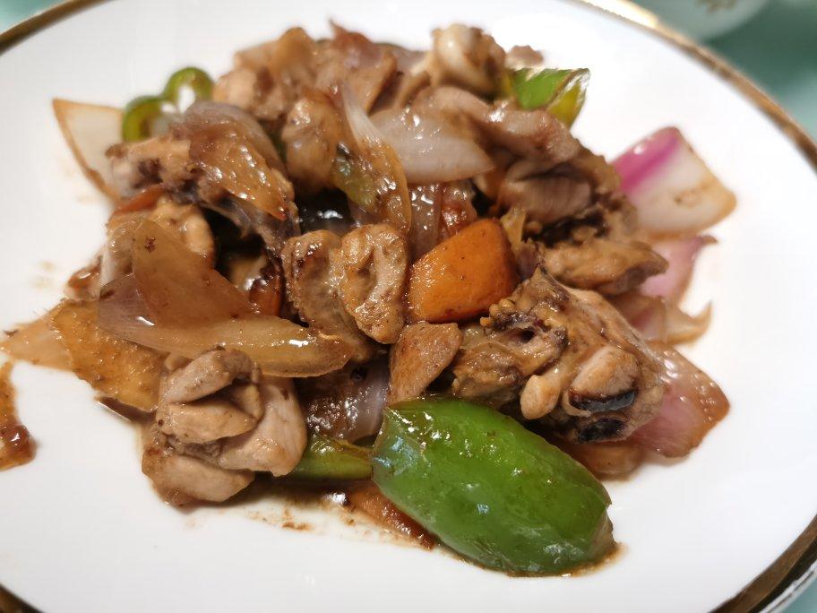 家常小炒~青椒🌶炒鸡块