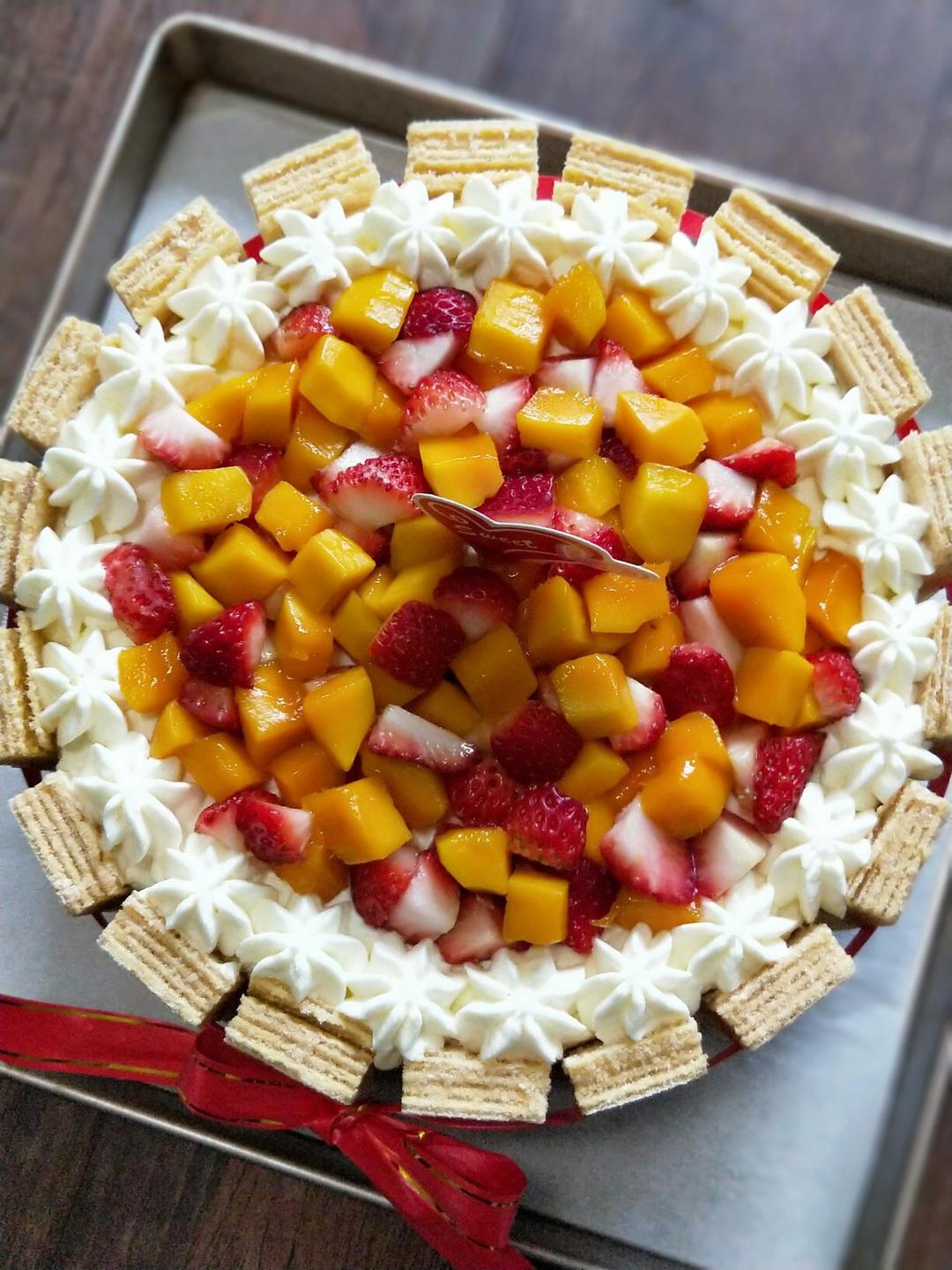 生日蛋糕教程【威化饼干围边】