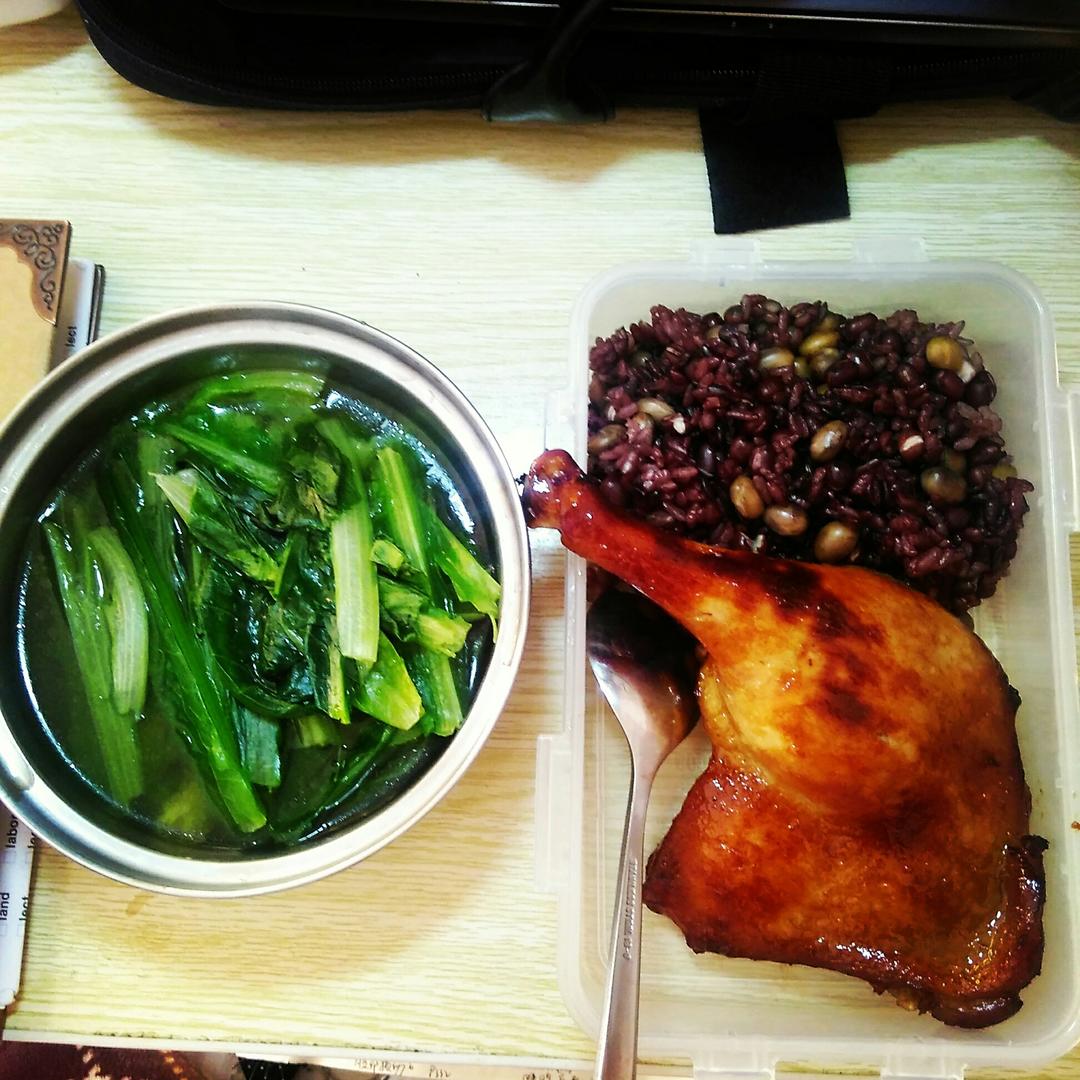 蜜汁烤鸭腿
