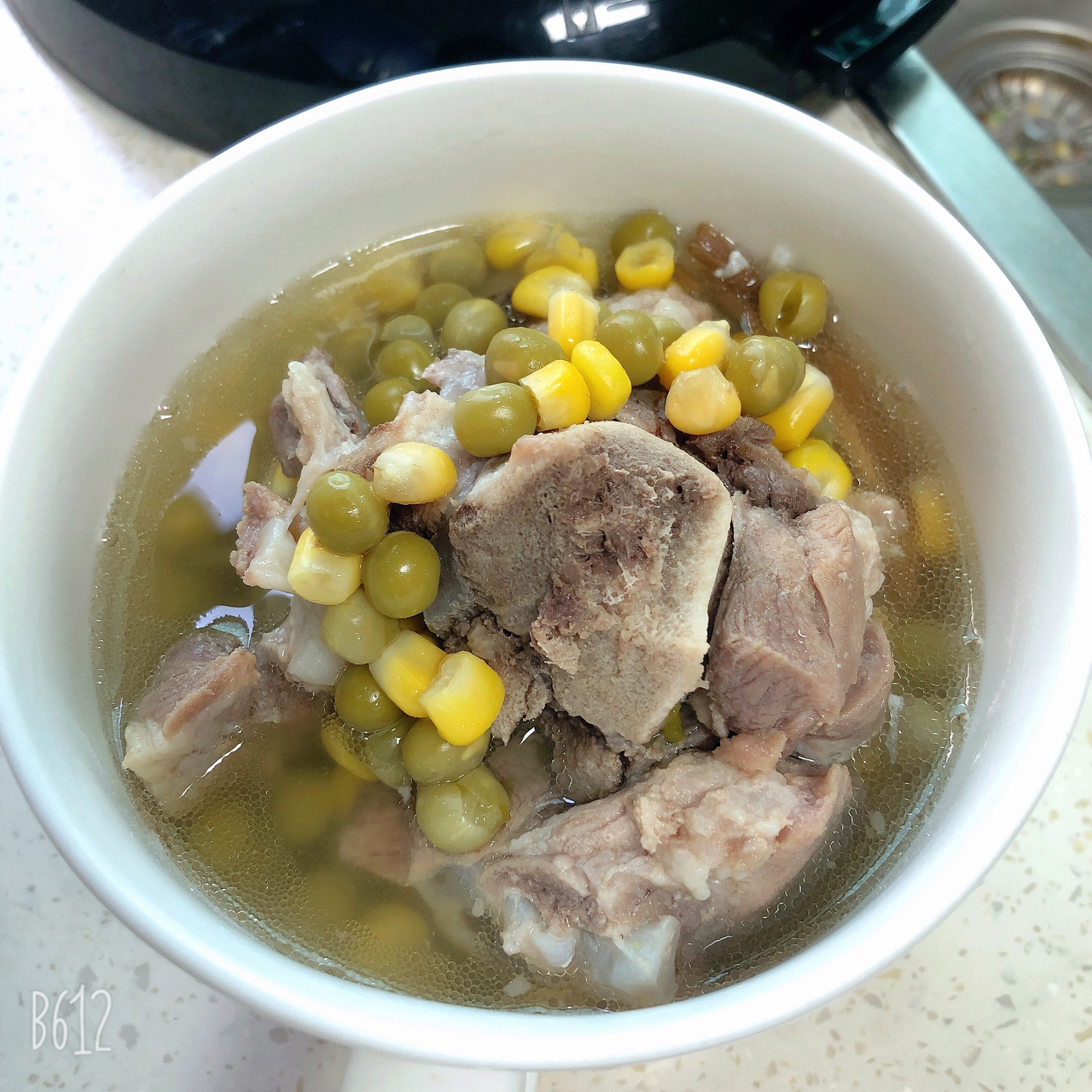 排骨玉米青豆汤