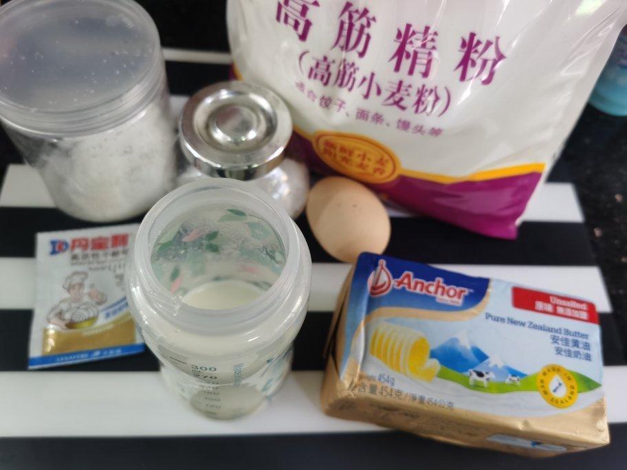 自己做的牛奶吐司面包，一直想买的面包机(柏翠PE8500)