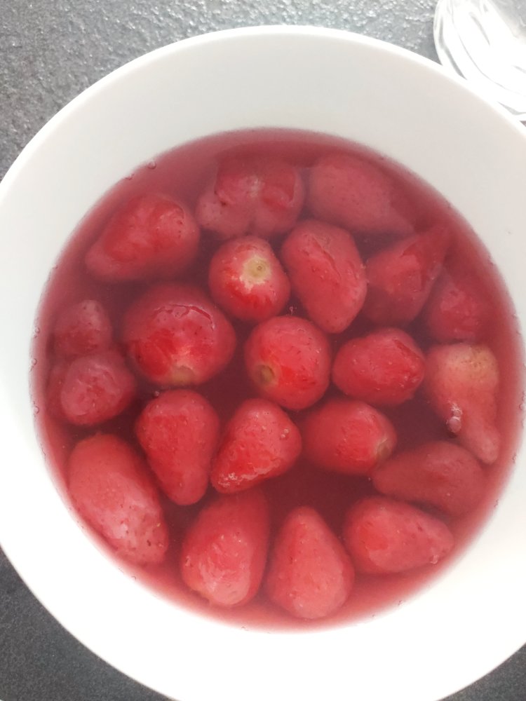 超简单自制草莓罐头