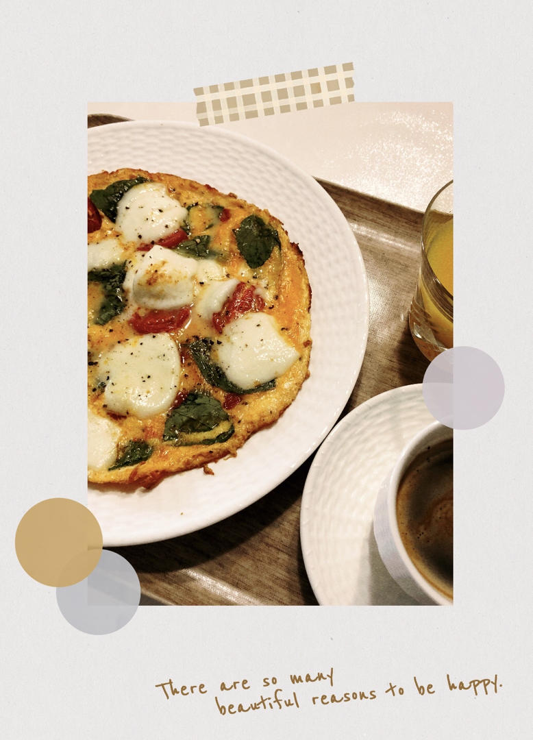 【keto】 Caprese omelet （马苏里拉芝士番茄蛋饼）