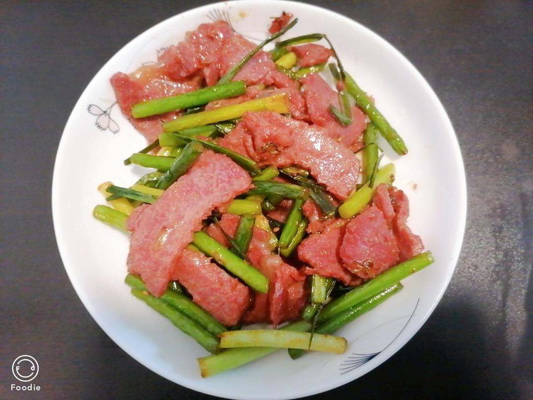 家常菜：蒜苔炒牛肉