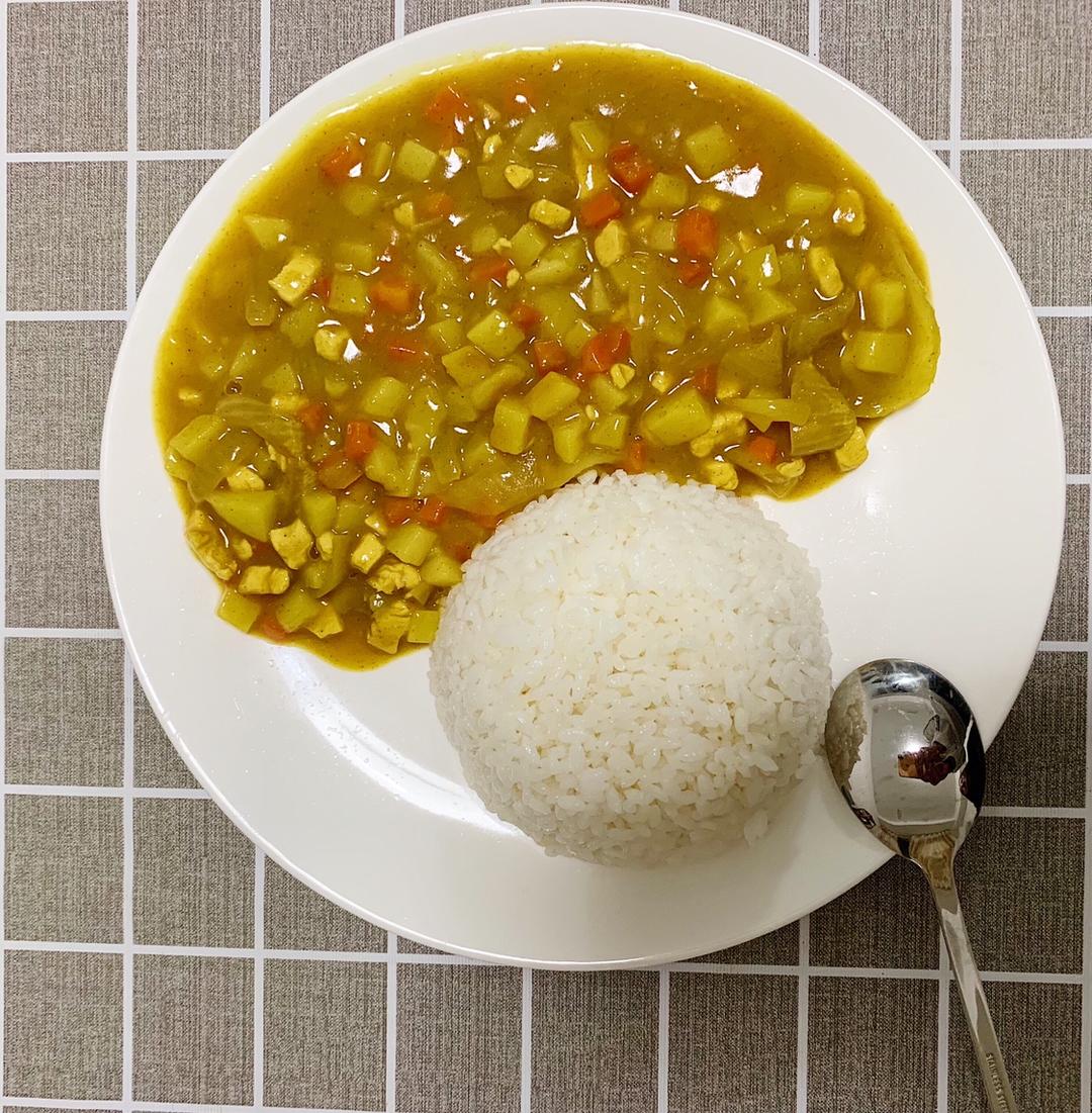 咖喱鸡肉饭