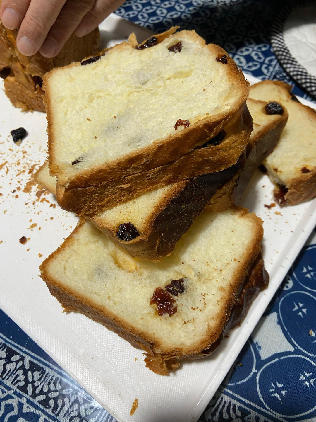 我最近每天做一个的葡萄干吐司，真的超松软好吃！