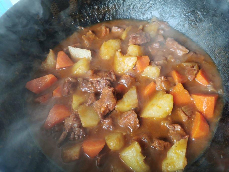 土豆炖牛肉
