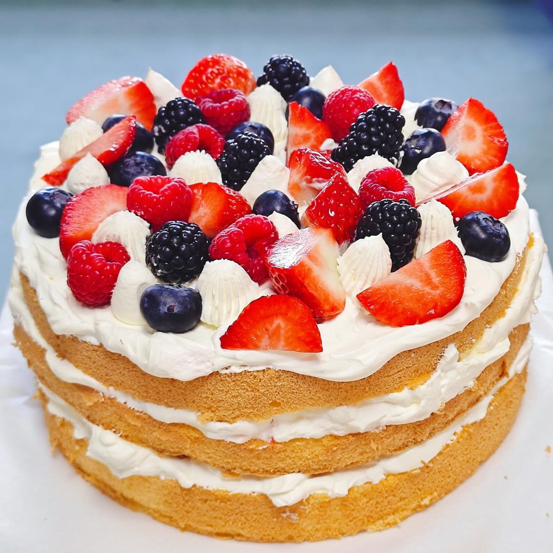 草莓蛋糕（自制草莓酱）