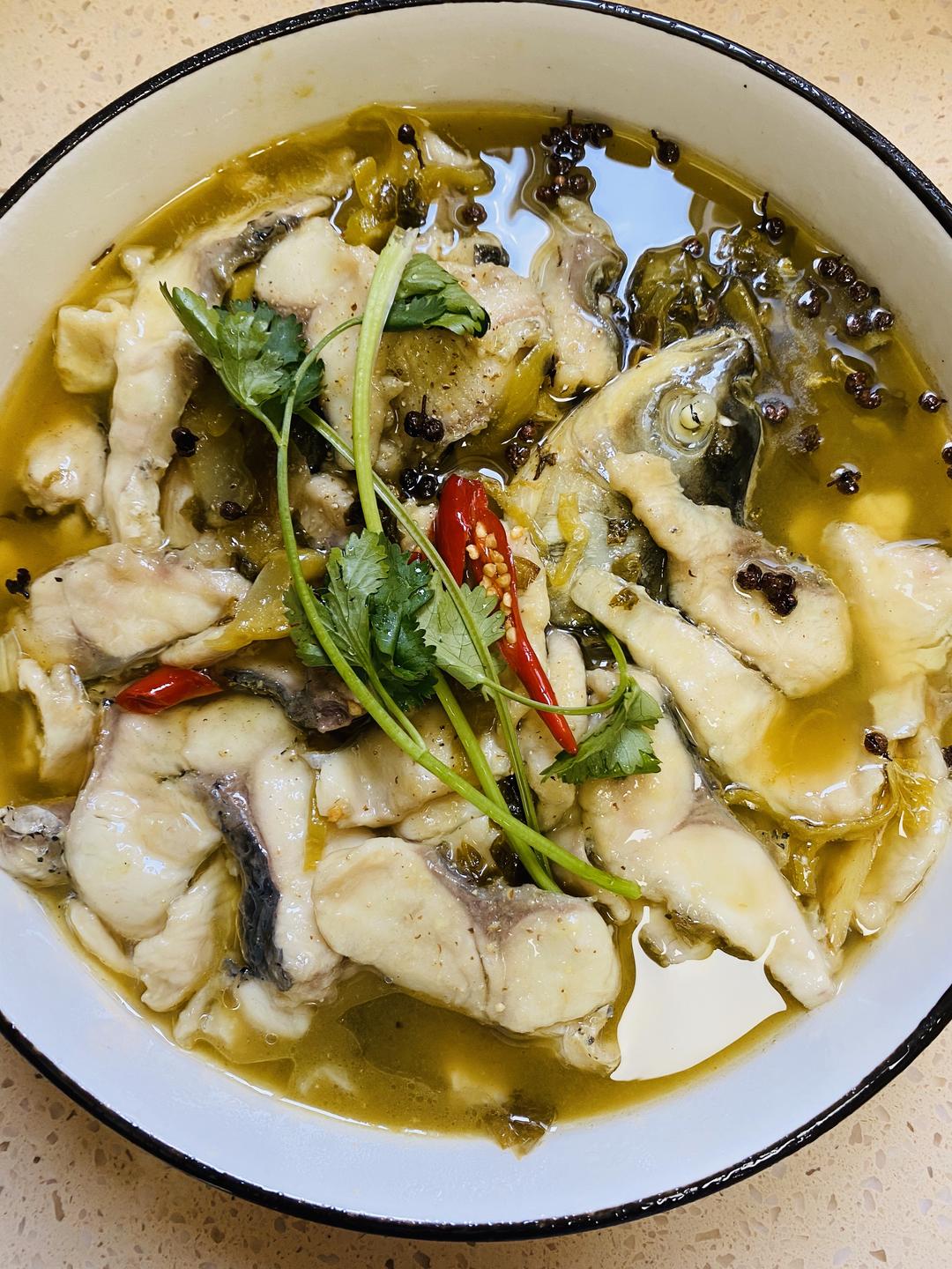 家常酸菜鱼超入味！随意添加配菜的做法