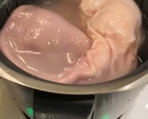 小美清洗猪肚熬猪肚的做法 步骤1
