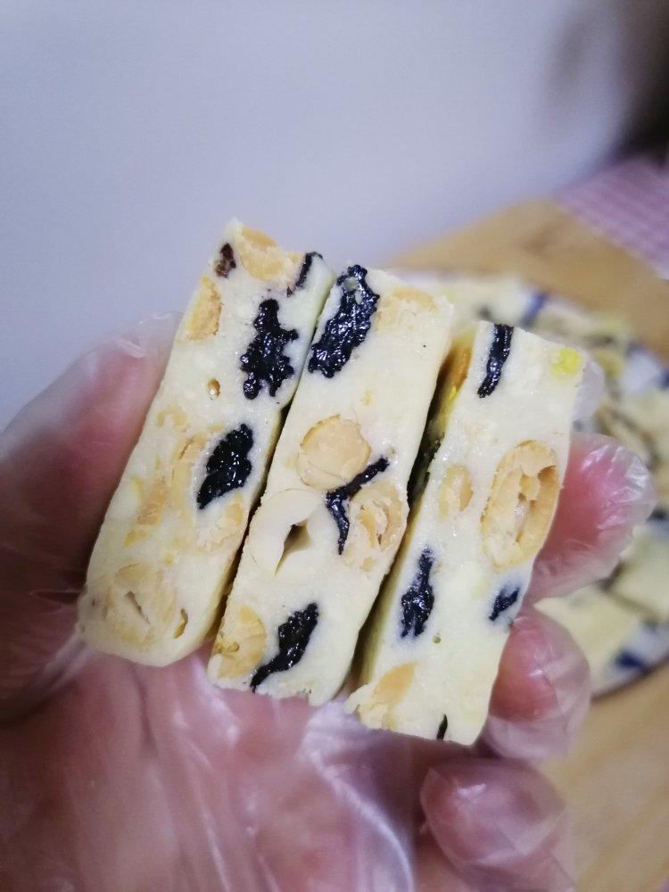 花生牛扎糖🥜奥利奥可可、黑芝麻、蔓越莓味