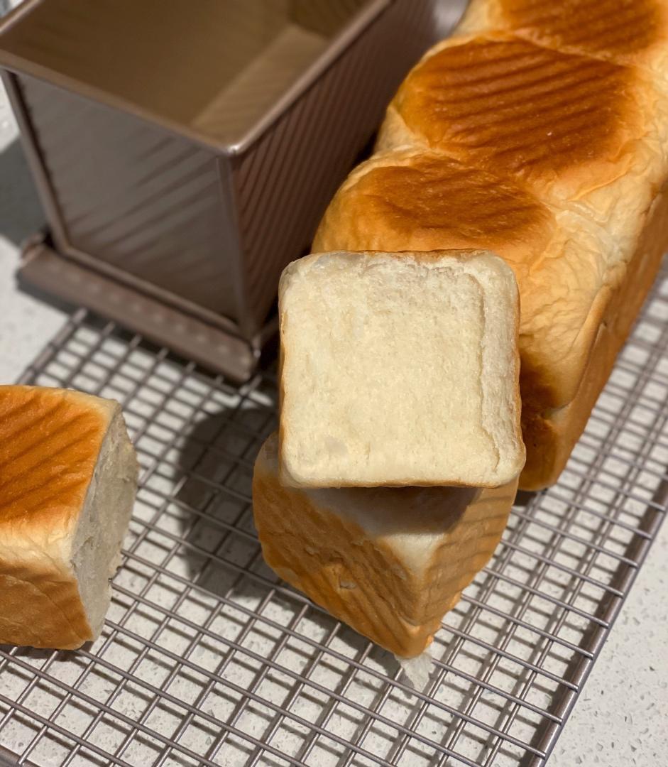 超柔牛奶棉花吐司（最详细的吐司食谱）