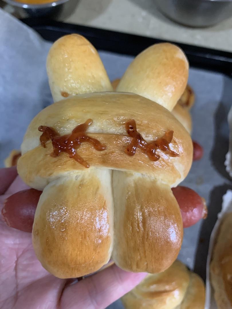 小兔子香肠面包