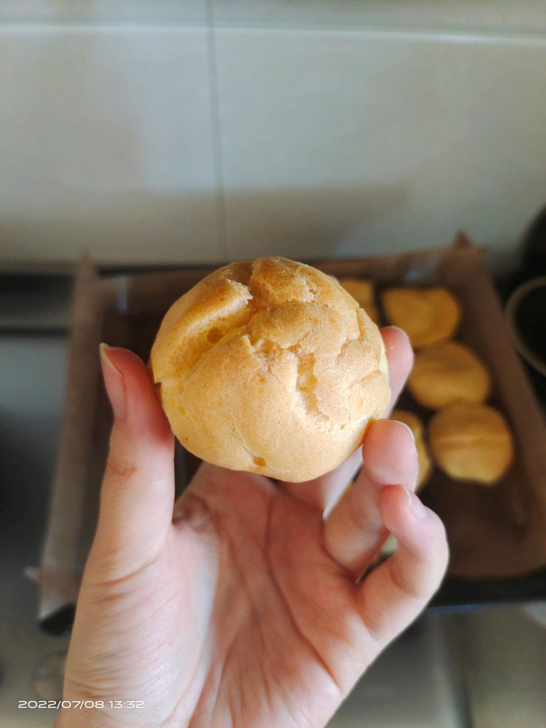 简单易成功的奶油小泡芙做法