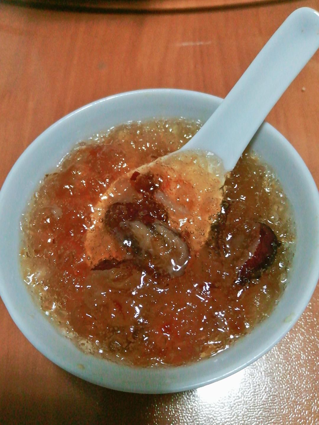 桃胶皂角米雪燕美颜羹