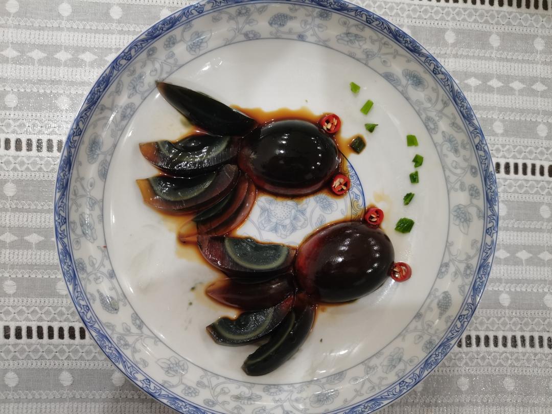 松花蛋造型小金鱼