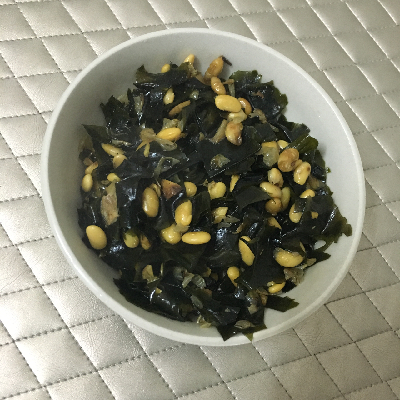 黄豆炖海带