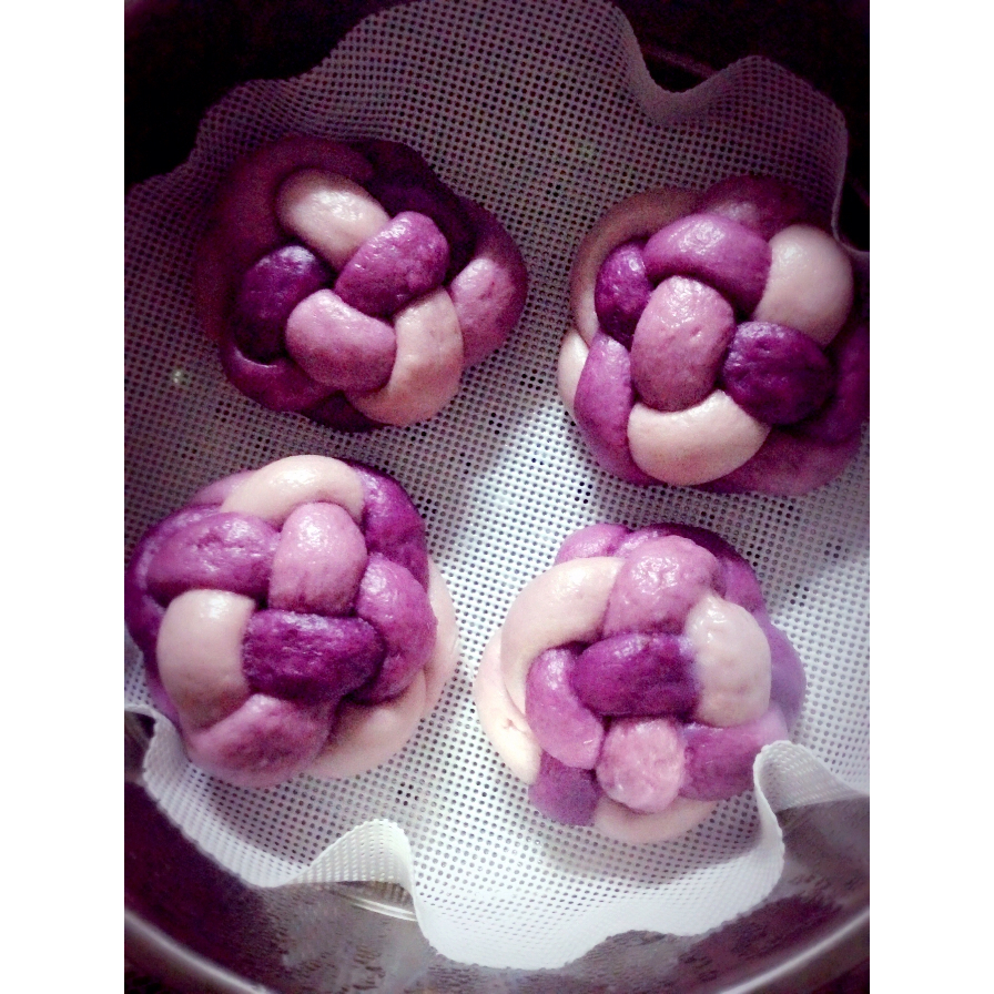 渐变紫薯绣球馒头