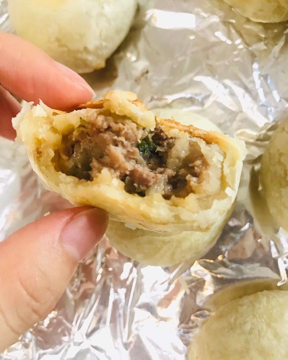 鲜肉月饼（猪油开酥，不用醒面等待的中式大包酥）