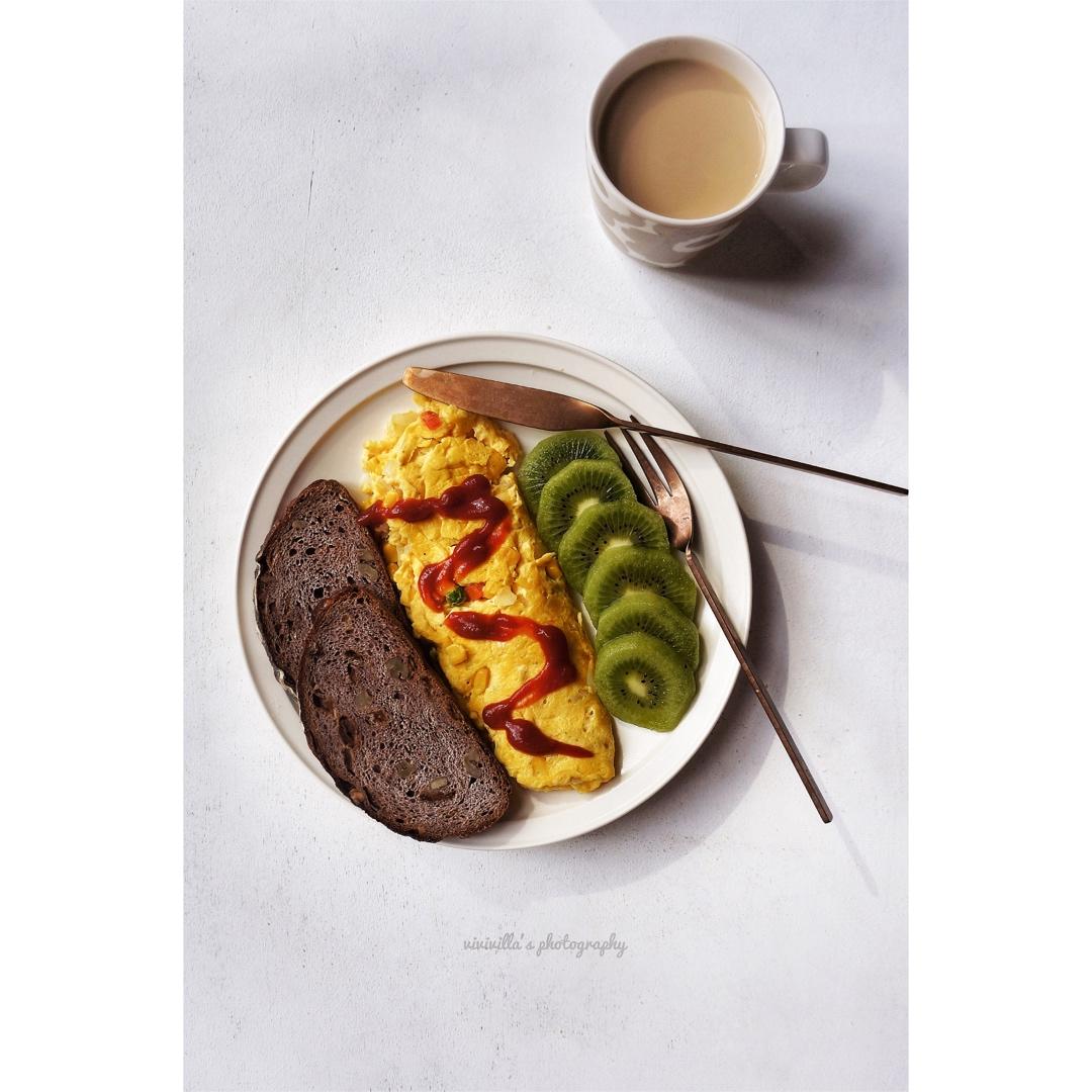 西式早餐Cheese Omelet!