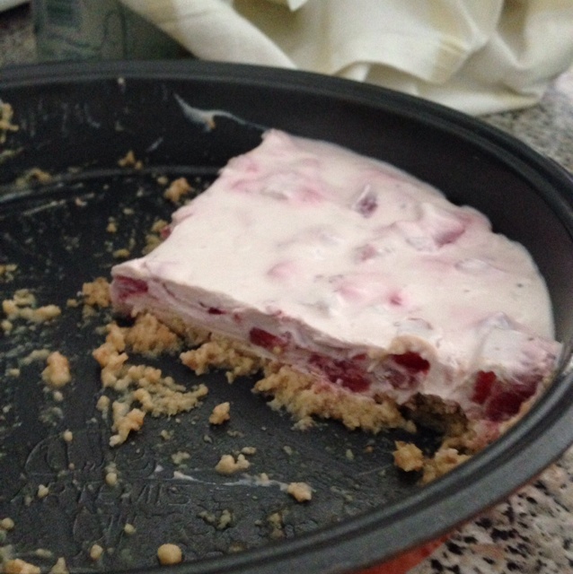 草莓果粒冻芝士蛋糕