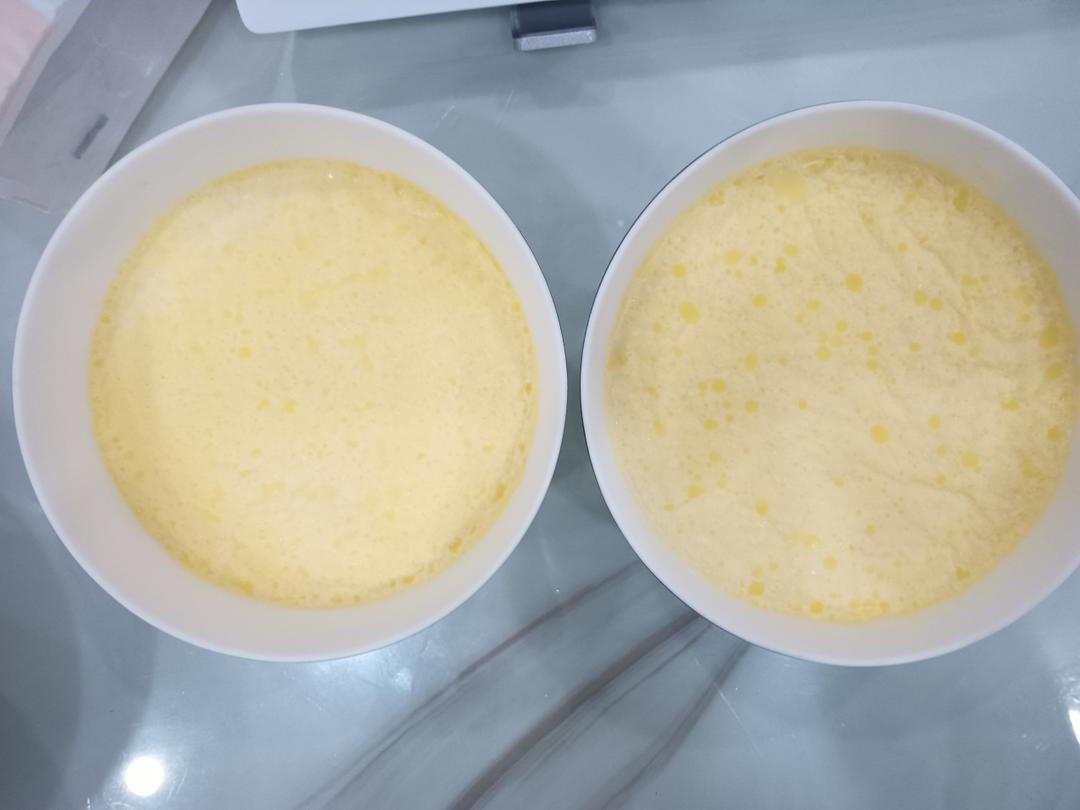 双皮奶（科学方子：淡奶油兑牛奶以假乱真乳脂达到8%的水牛奶，在家轻松做出正宗顺德味儿）