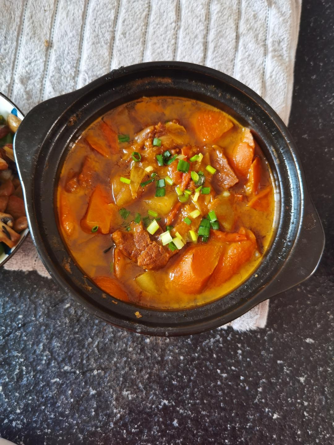 红烧牛肉土豆 （独家秘制）